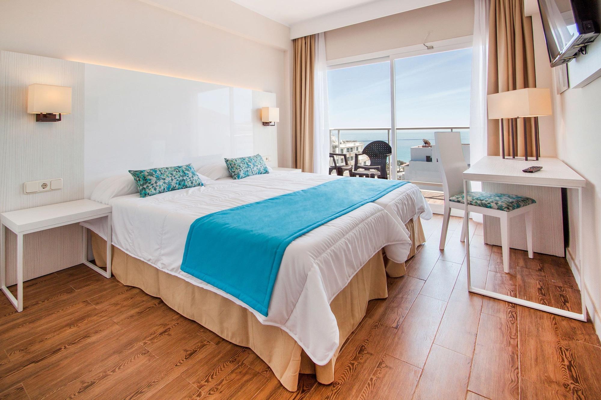 Hotel BLUESEA Cala Millor Esterno foto
