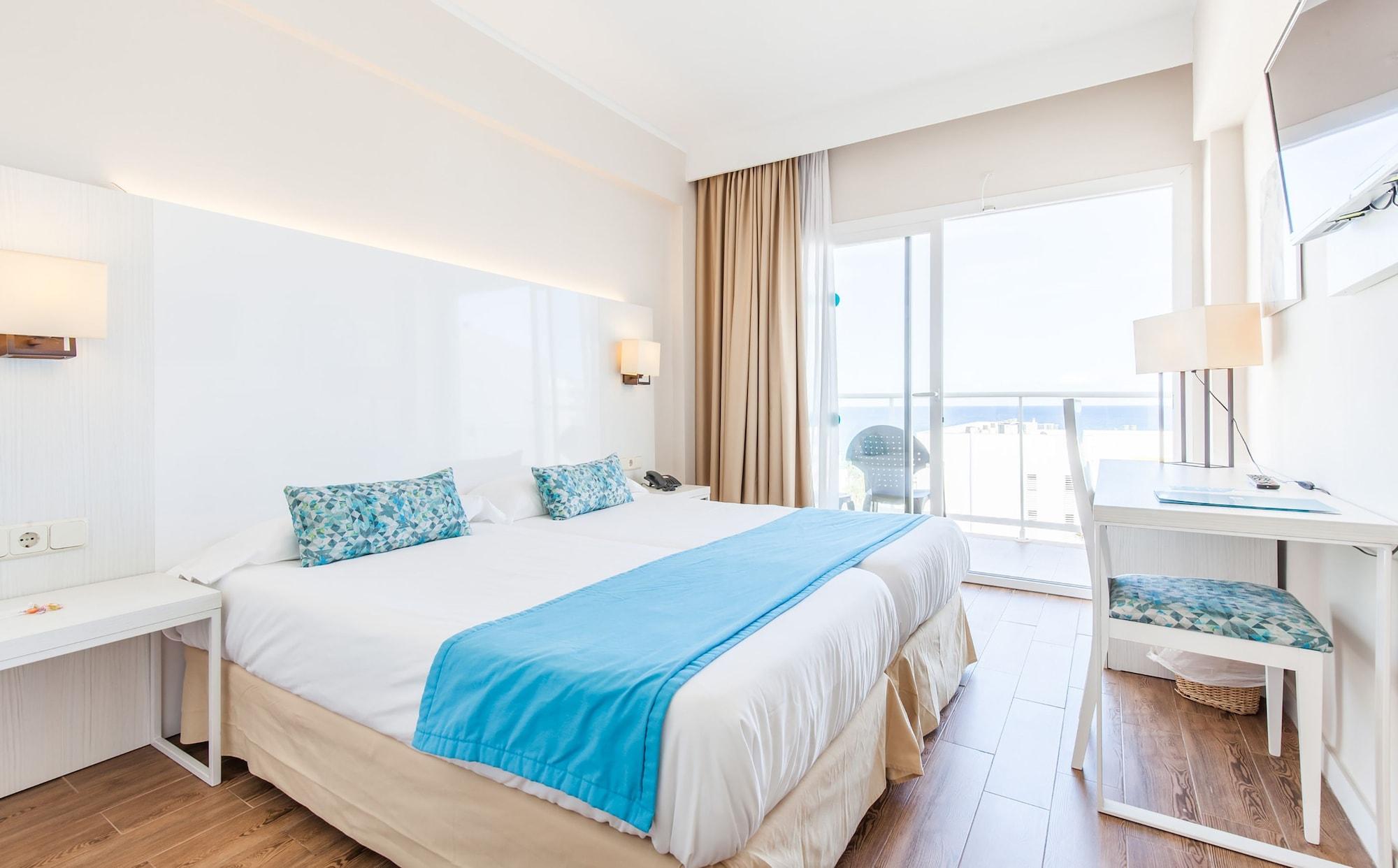 Hotel BLUESEA Cala Millor Esterno foto