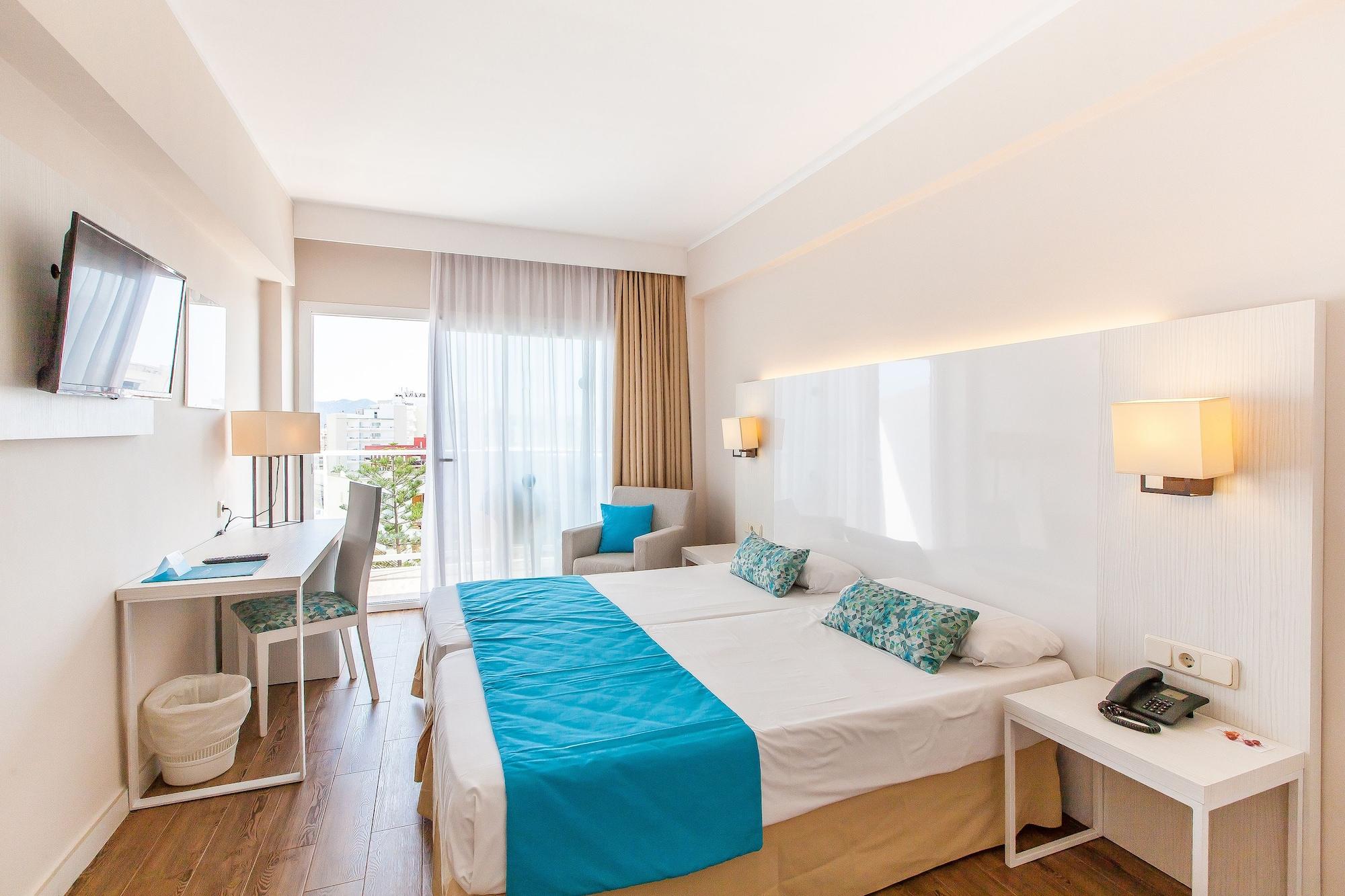 Hotel BLUESEA Cala Millor Esterno foto