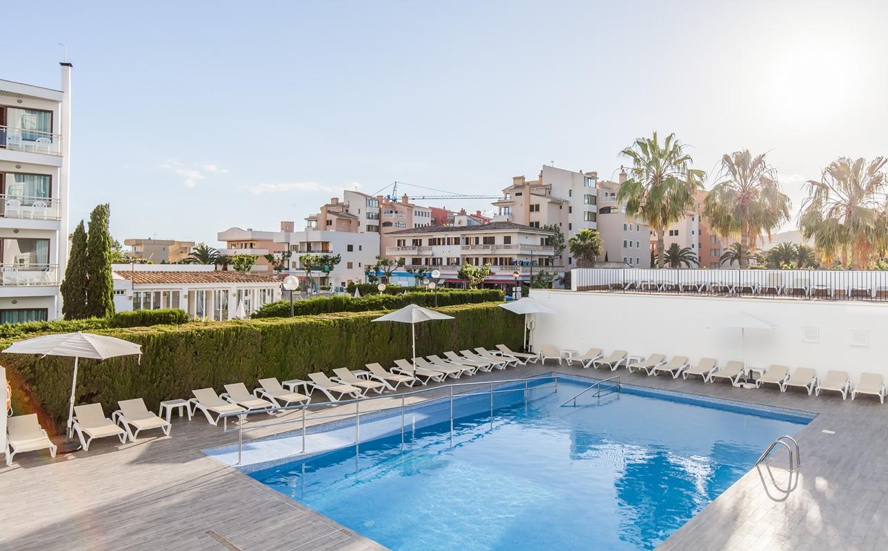 Hotel BLUESEA Cala Millor Esterno foto