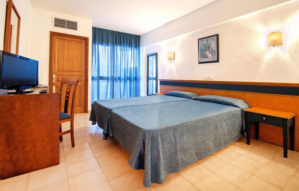 Hotel BLUESEA Cala Millor Esterno foto
