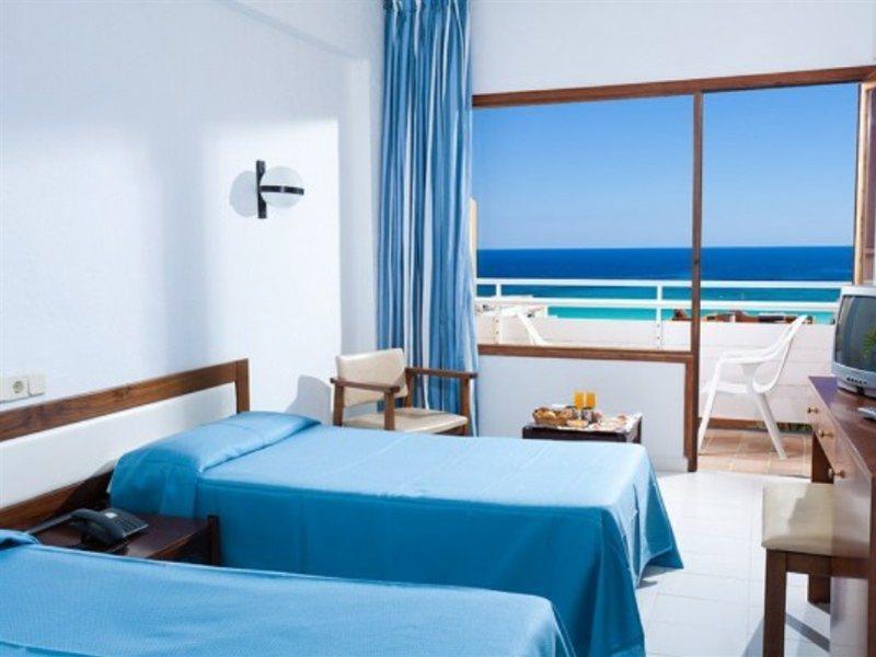 Hotel BLUESEA Cala Millor Esterno foto