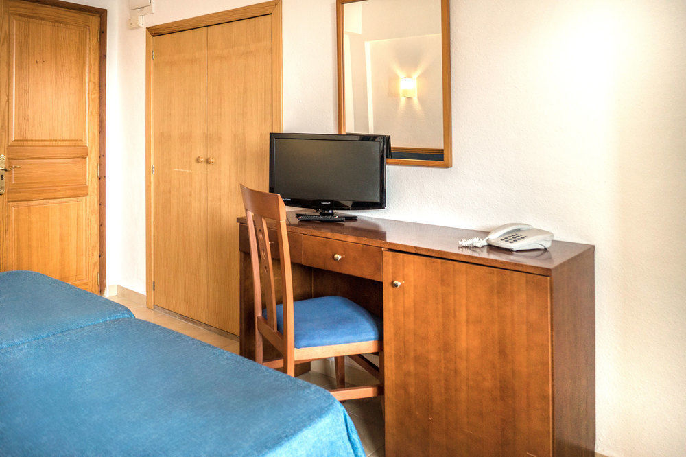 Hotel BLUESEA Cala Millor Esterno foto